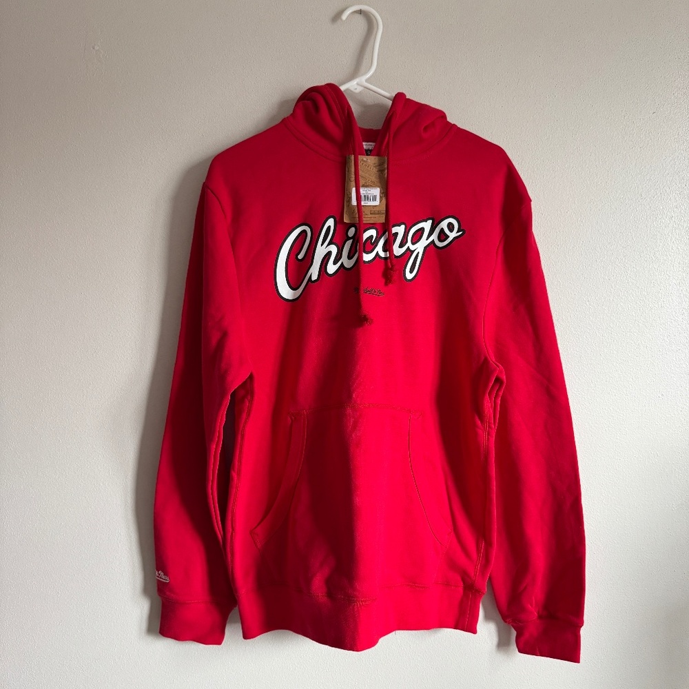 Chicago Bulls Script Hoodie - Mitchell and Ness - Size M